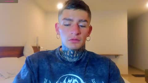 Esteban independent model online show from 05/11/26, 12:16