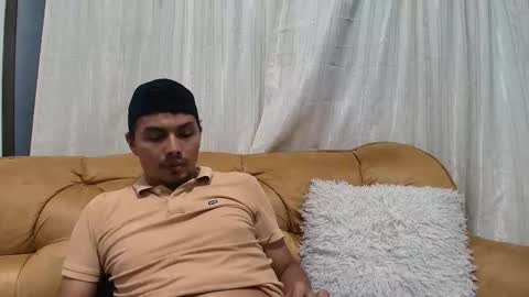 Esteban online show from 10/22/25, 05:52