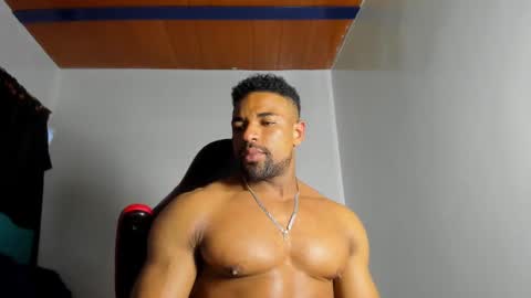 estebanlobo online show from 09/30/25, 09:42