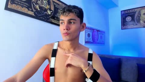 Esteban online show from 12/21/24, 12:16