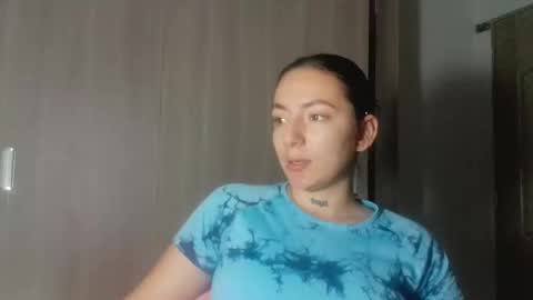 Snapshot of estefa1 chatting on 01/08/26, 04:15 estefa1 online show from 01/08/26, 04:15