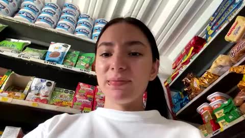 Snapshot of estefa1 chatting on 03/18/26, 06:22 estefa1 online show from 03/18/26, 06:22