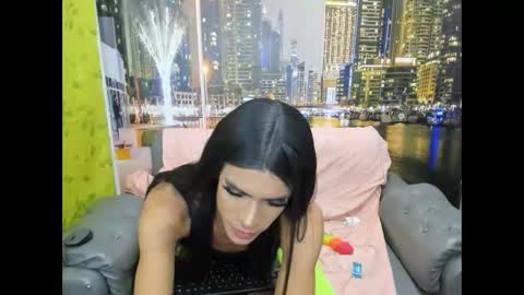 estefani robles online show from 12/22/25, 11:24