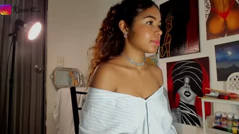 estefy_arroyo1 online show from 05/05/26, 03:03