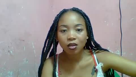 estelah20 online show from 11/16/25, 06:19