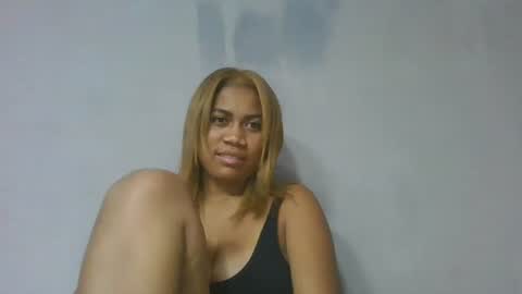 Snapshot of estelah796836 chatting on 05/18/26, 04:13 estelah796836 online show from 05/18/26, 04:13