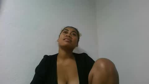 Snapshot of estelah796836 chatting on 06/08/26, 07:09 estelah796836 online show from 06/08/26, 07:09