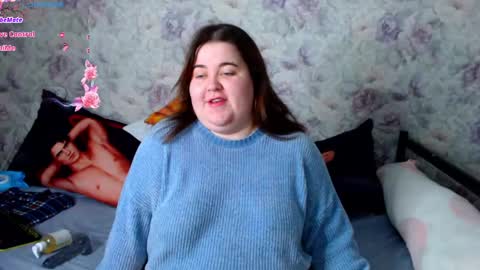 estelle_hicks online show from 12/07/24, 06:15