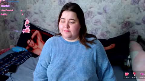 estelle_hicks online show from 12/10/24, 06:17