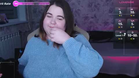 Snapshot of estelle_hicks chatting on 10/29/25, 06:09 estelle_hicks online show from 10/29/25, 06:09