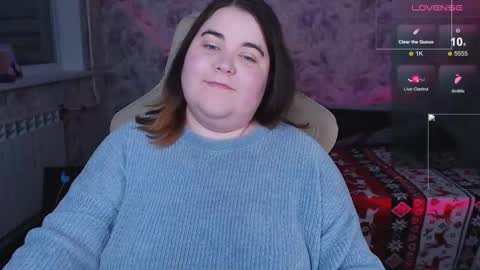 Snapshot of estelle_hicks chatting on 11/04/25, 06:51 estelle_hicks online show from 11/04/25, 06:51