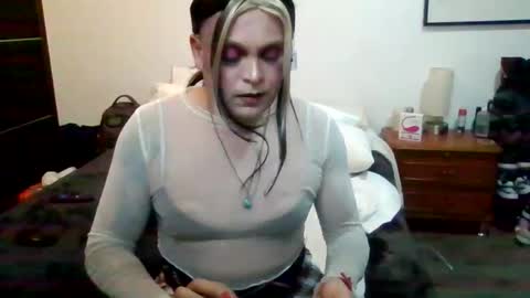 Estephanie Aguilar online show from 10/26/25, 08:20