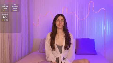 Ester online show from 12/05/24, 09:39