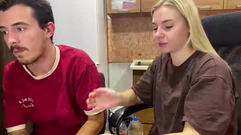 Ester online show from 10/05/25, 07:01