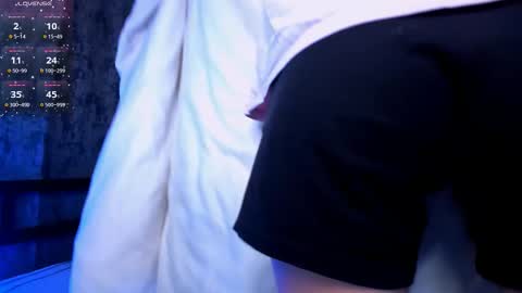 Snapshot of estercarter chatting on 10/30/25, 12:17 Ester online show from 10/30/25, 12:17