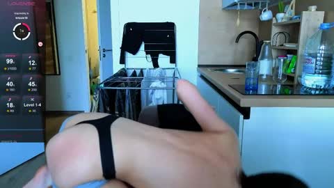 Ester online show from 06/09/26, 10:38