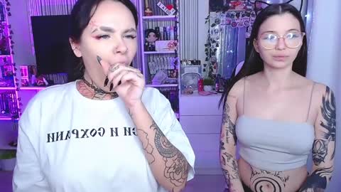 Ester online show from 12/11/24, 09:01