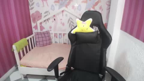 esther_toro_b online show from 12/05/24, 06:55