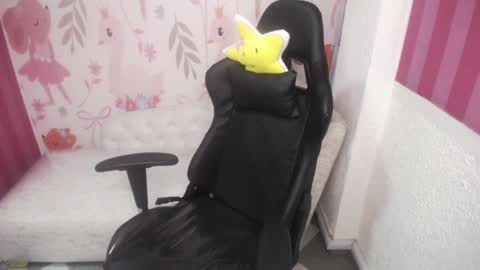 esther_toro_b online show from 12/07/24, 03:52