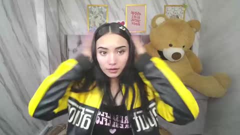 esther_toro_b online show from 09/15/25, 12:49