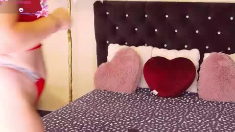 Esthera   online show from 09/20/25, 04:24