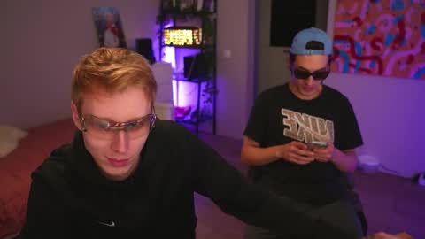 LOUIS online show from 09/15/25, 03:17