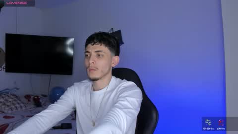 Snapshot of estivenvel chatting on 09/22/25, 05:37 estivenvel online show from 09/22/25, 05:37