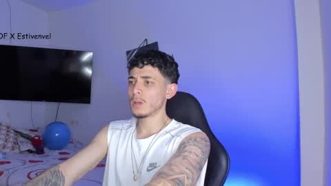 Snapshot of estivenvel chatting on 09/23/25, 05:38 estivenvel online show from 09/23/25, 05:38