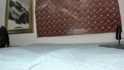 Estrella online show from 12/31/24, 12:04
