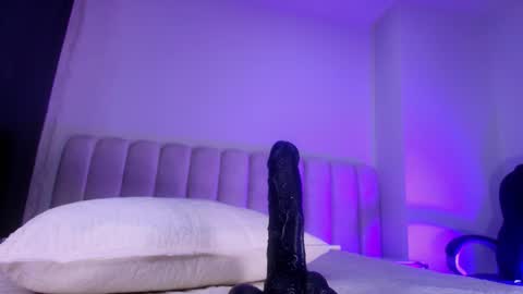 Estrella online show from 11/10/25, 12:37