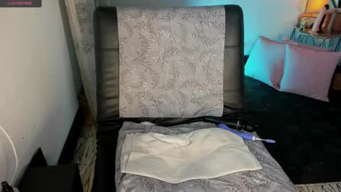 - E S T R E L L A  M I L F - online show from 03/12/25, 04:30