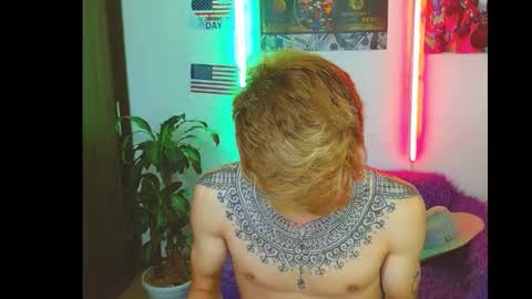 Snapshot of estrellita__jordan chatting on 02/01/25, 01:02 JORDAN online show from 02/01/25, 01:02