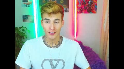 Snapshot of estrellita__jordan chatting on 02/02/25, 10:28 JORDAN online show from 02/02/25, 10:28