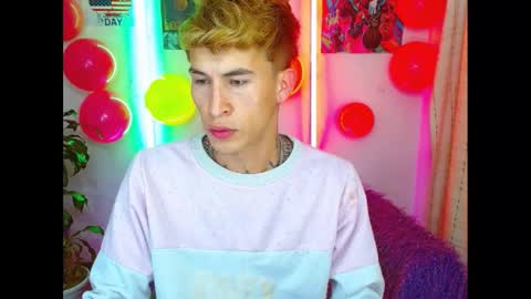 Snapshot of estrellita__jordan chatting on 02/16/25, 08:54 JORDAN online show from 02/16/25, 08:54