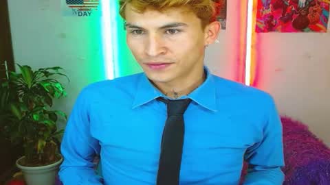 Snapshot of estrellita__jordan chatting on 03/06/25, 12:21 JORDAN online show from 03/06/25, 12:21