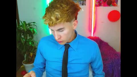 Snapshot of estrellita__jordan chatting on 03/10/25, 10:59 JORDAN online show from 03/10/25, 10:59