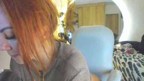Snapshot of estudiosnia chatting on 10/23/25, 10:08 AmberDisny online show from 10/23/25, 10:08