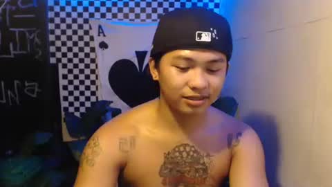 Snapshot of esward_tynn chatting on 10/30/25, 04:58 im esward tynn online show from 10/30/25, 04:58