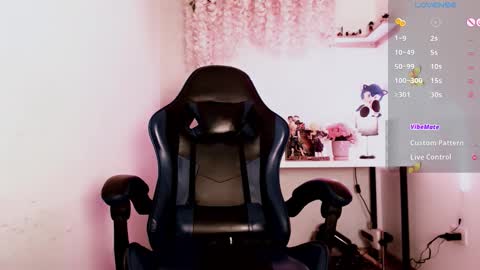 Snapshot of eternal_moonqs chatting on 02/13/26, 08:16 Moon online show from 02/13/26, 08:16