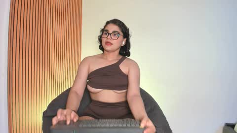Valeria online show from 09/12/25, 10:10