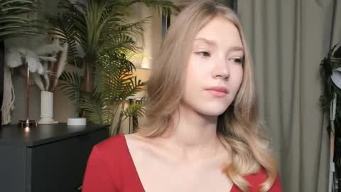 Natalie online show from 10/25/25, 05:48