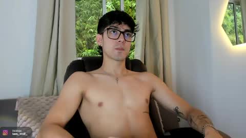 Snapshot of etham_wolf1 chatting on 05/08/26, 06:13 etham_wolf1 online show from 05/08/26, 06:13