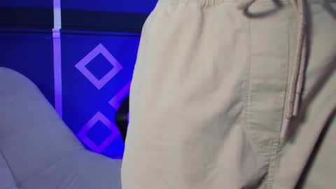 Etham online show from 10/08/25, 06:27