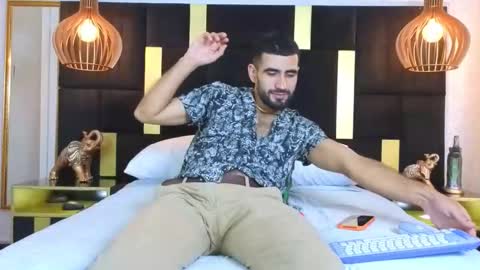 Snapshot of ethan__walker chatting on 11/06/25, 07:37 Ethan online show from 11/06/25, 07:37