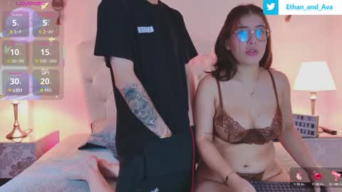 Snapshot of ethan_and_ava chatting on 09/18/25, 01:35 ethan and ava online show from 09/18/25, 01:35