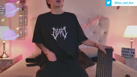 Snapshot of ethan_and_ava chatting on 09/24/25, 02:48 ethan and ava online show from 09/24/25, 02:48