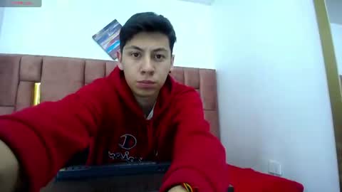 Snapshot of ethan_grayy chatting on 06/25/26, 04:34 NATE online show from 06/25/26, 04:34