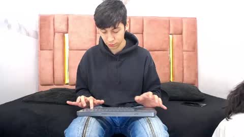 Snapshot of ethan_grayy chatting on 07/29/26, 10:08 NATE online show from 07/29/26, 10:08