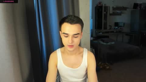 ethan_harris1 online show from 09/12/25, 01:55