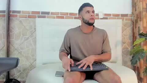 Snapshot of ethan_helmut chatting on 12/07/24, 07:43 ethan helmut online show from 12/07/24, 07:43